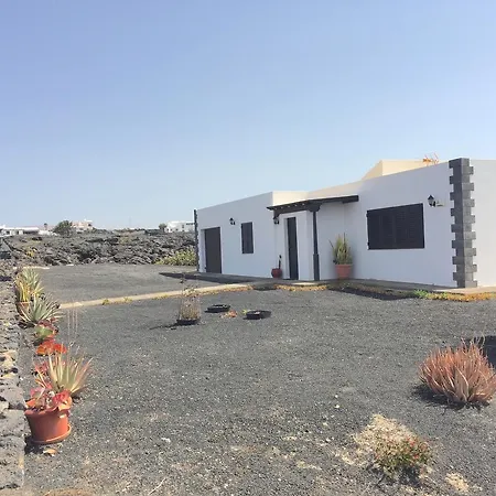 בית נופש Pura Lava